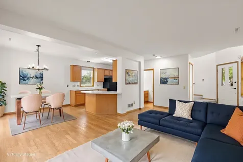 8727 N Bay Drive Chanhassen MN 55317