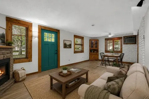 8635 Oakland Avenue S Bloomington MN 55420