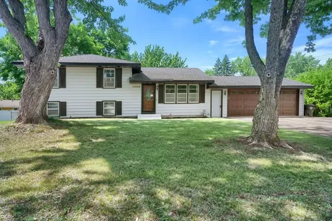11340 Gladiola Street NW Coon Rapids MN 55433