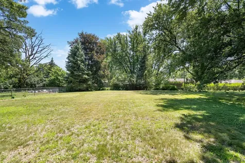 7703 49th Avenue N New Hope MN 55428