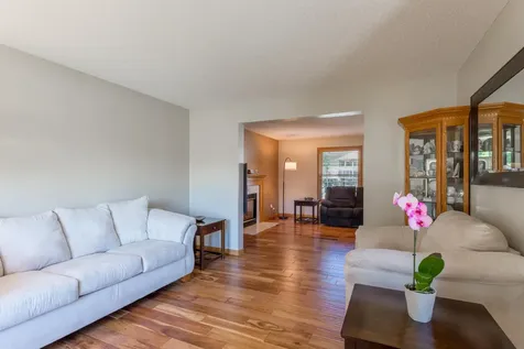 247 Pendryn Hill Circle Woodbury MN 55125