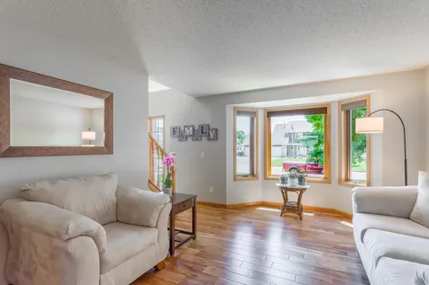 247 Pendryn Hill Circle Woodbury MN 55125