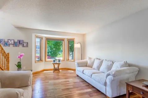 247 Pendryn Hill Circle Woodbury MN 55125