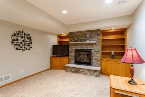 247 Pendryn Hill Circle Woodbury MN 55125