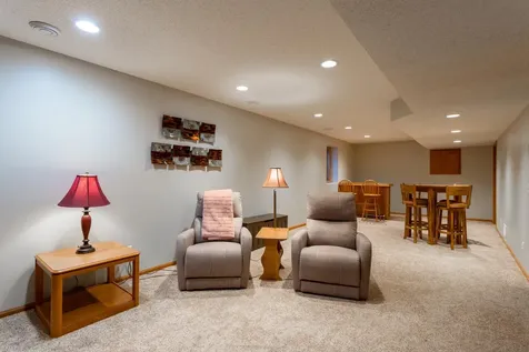 247 Pendryn Hill Circle Woodbury MN 55125