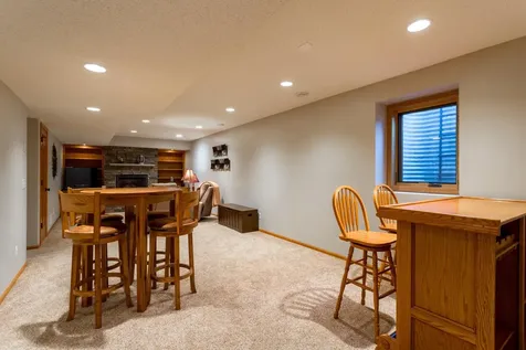 247 Pendryn Hill Circle Woodbury MN 55125