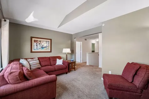 3105 Countryside Bay Woodbury MN 55129