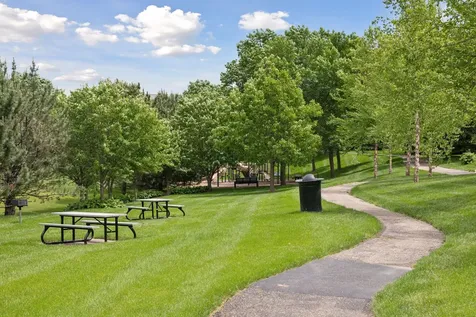 3105 Countryside Bay Woodbury MN 55129