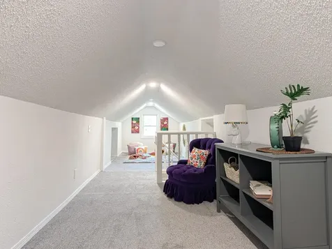 991 Minnehaha Avenue W Saint Paul MN 55104
