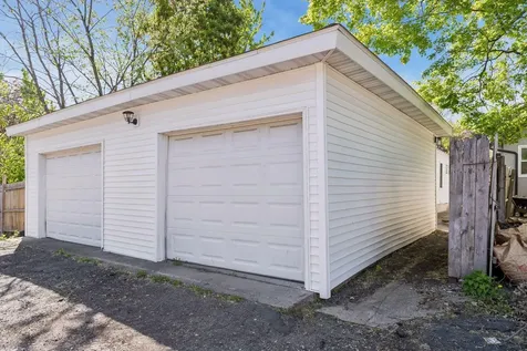 991 Minnehaha Avenue W Saint Paul MN 55104