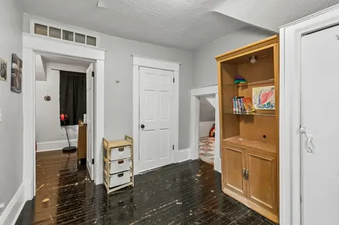 663 Van Buren Avenue Saint Paul MN 55104
