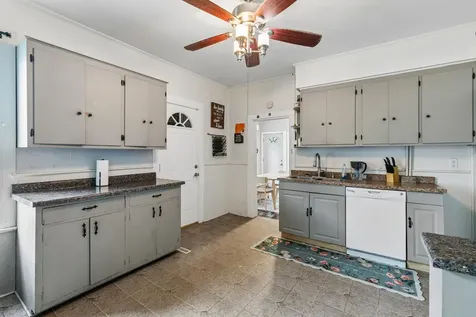 663 Van Buren Avenue Saint Paul MN 55104