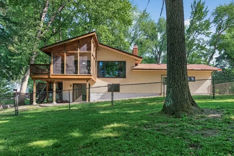 26583 Everton Circle Wyoming MN 55092