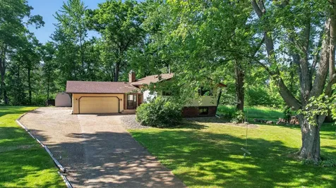 26583 Everton Circle Wyoming MN 55092