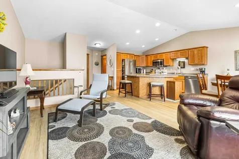 816 Woodbridge Circle Dilworth MN 56529