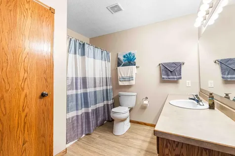 816 Woodbridge Circle Dilworth MN 56529