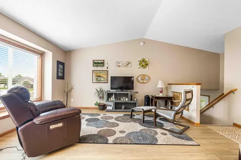 816 Woodbridge Circle Dilworth MN 56529