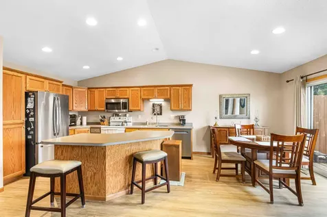 816 Woodbridge Circle Dilworth MN 56529