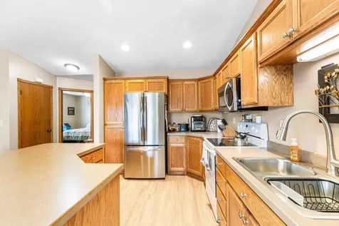 816 Woodbridge Circle Dilworth MN 56529