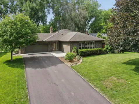 10505 33rd Avenue N Plymouth MN 55441