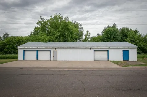 Tbd Elmhurst Avenue Braham MN 55006