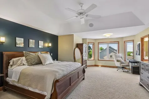 8595 Moraine Drive Shakopee MN 55379