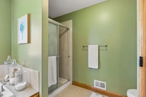 8595 Moraine Drive Shakopee MN 55379