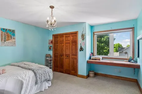 8595 Moraine Drive Shakopee MN 55379