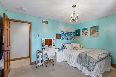 8595 Moraine Drive Shakopee MN 55379