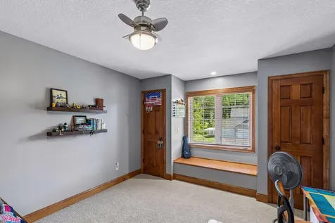 8595 Moraine Drive Shakopee MN 55379