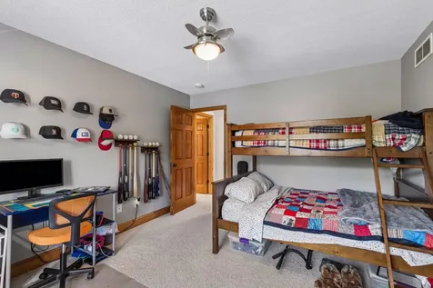 8595 Moraine Drive Shakopee MN 55379