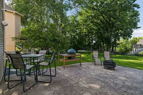 8595 Moraine Drive Shakopee MN 55379