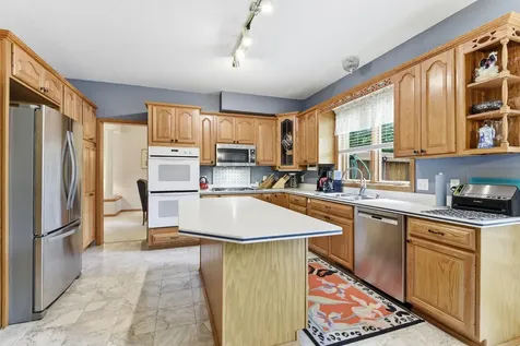 1266 Deerwood Drive Eagan MN 55123