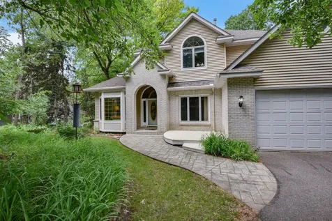 1266 Deerwood Drive Eagan MN 55123