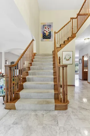 1266 Deerwood Drive Eagan MN 55123