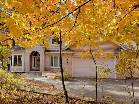 1266 Deerwood Drive Eagan MN 55123