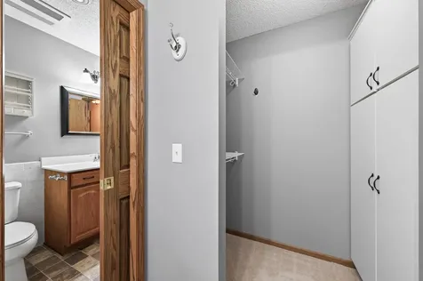 9609 Lonsdale Circle Minnetonka MN 55305