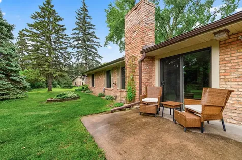 9609 Lonsdale Circle Minnetonka MN 55305