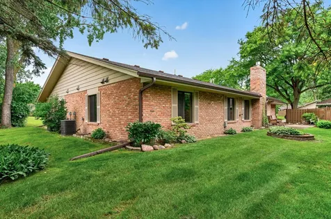 9609 Lonsdale Circle Minnetonka MN 55305