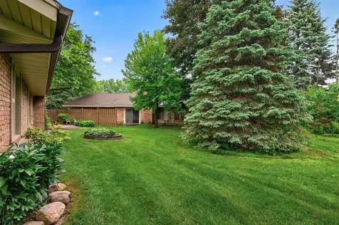 9609 Lonsdale Circle Minnetonka MN 55305