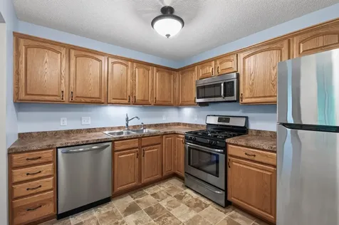 9609 Lonsdale Circle Minnetonka MN 55305