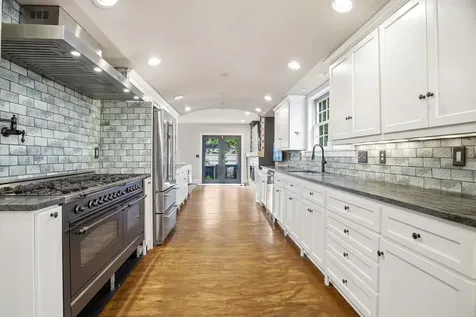 4530 Bruce Avenue Edina MN 55424