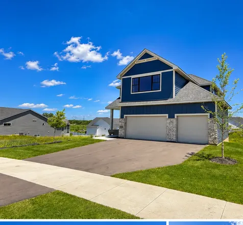13702 Arrowhead Way Rosemount MN 55068