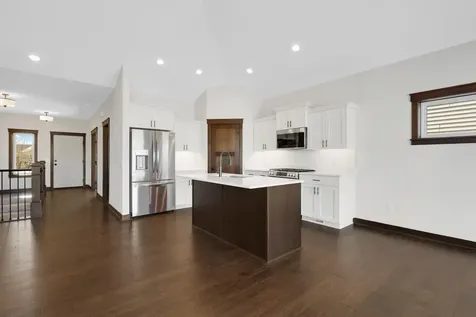 13842 Arrowhead Way Rosemount MN 55068