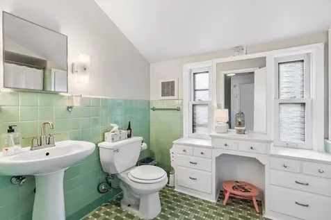 5538 Chicago Avenue Minneapolis MN 55417