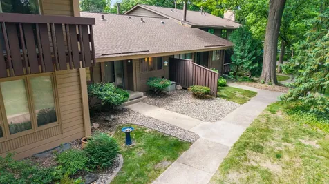 91 Birnamwood Drive Burnsville MN 55337