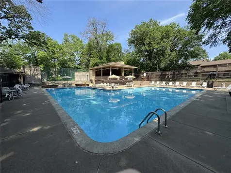 91 Birnamwood Drive Burnsville MN 55337
