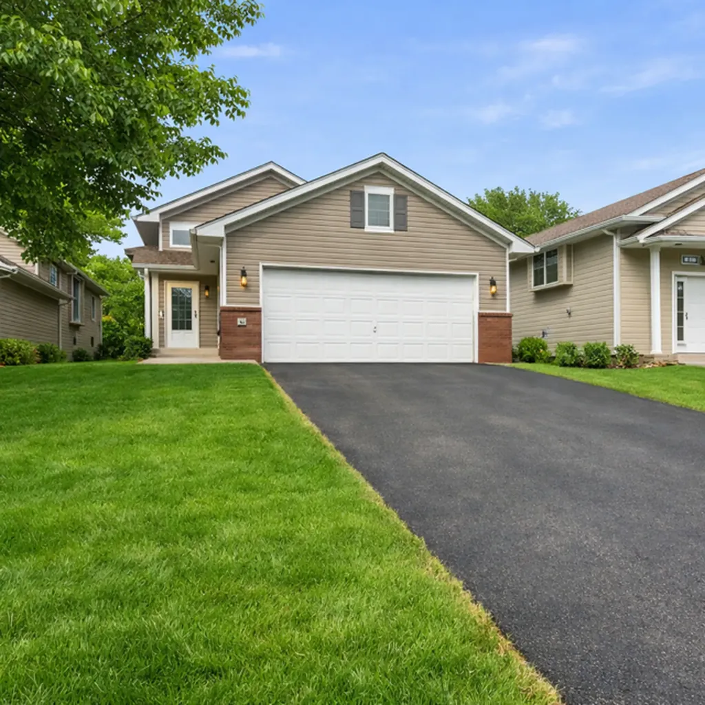 141 Garner Circle Montrose MN 55363