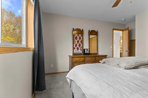 141 Garner Circle Montrose MN 55363