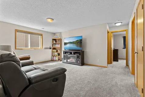 141 Garner Circle Montrose MN 55363